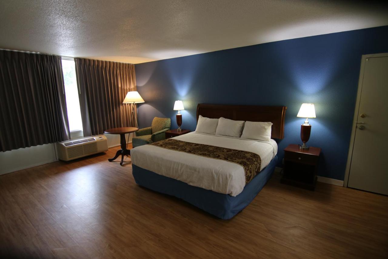 121 Motel Battleboro Dış mekan fotoğraf